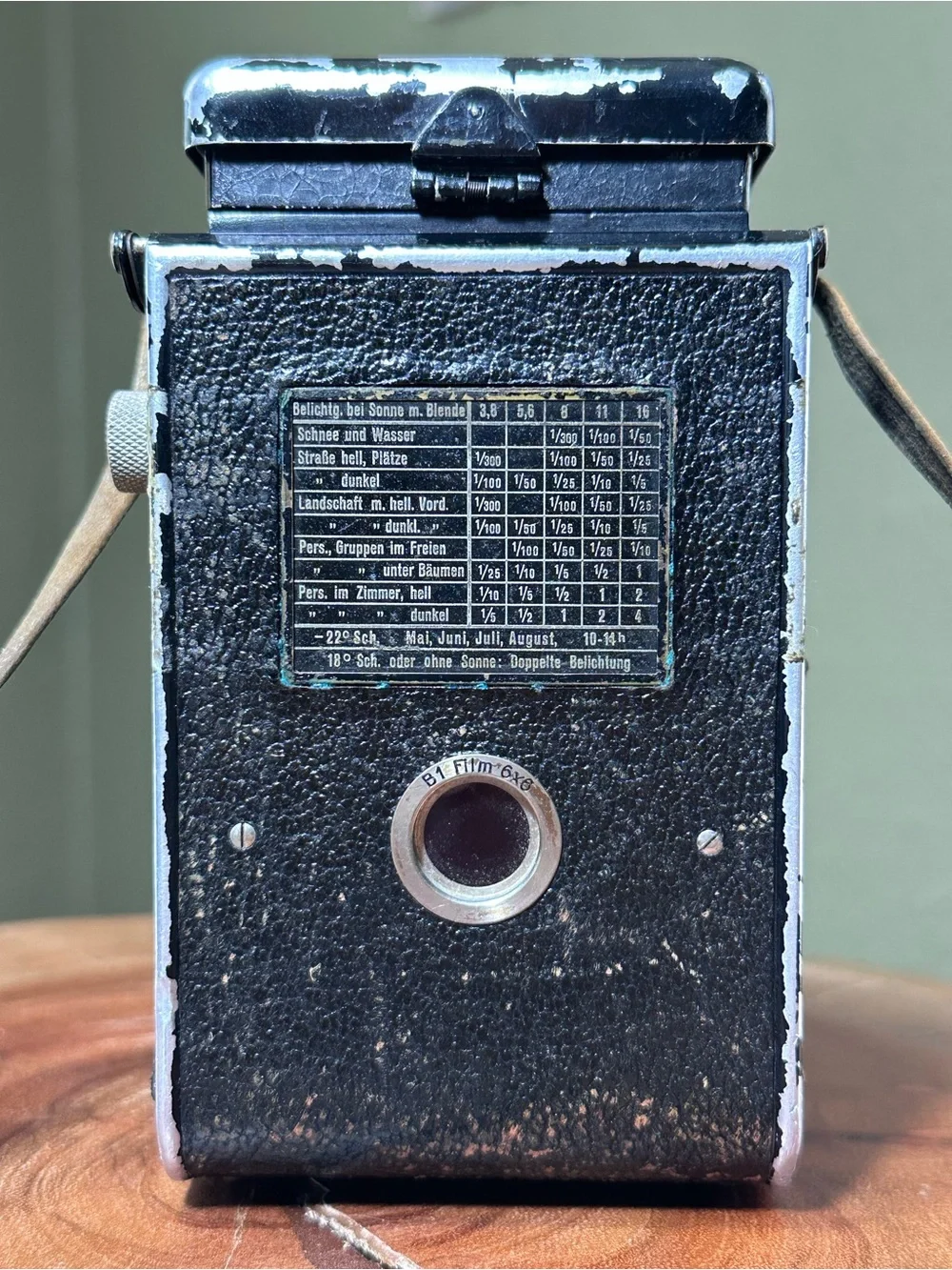 1930s German Rolleiflex TLR Camera - Old Standard